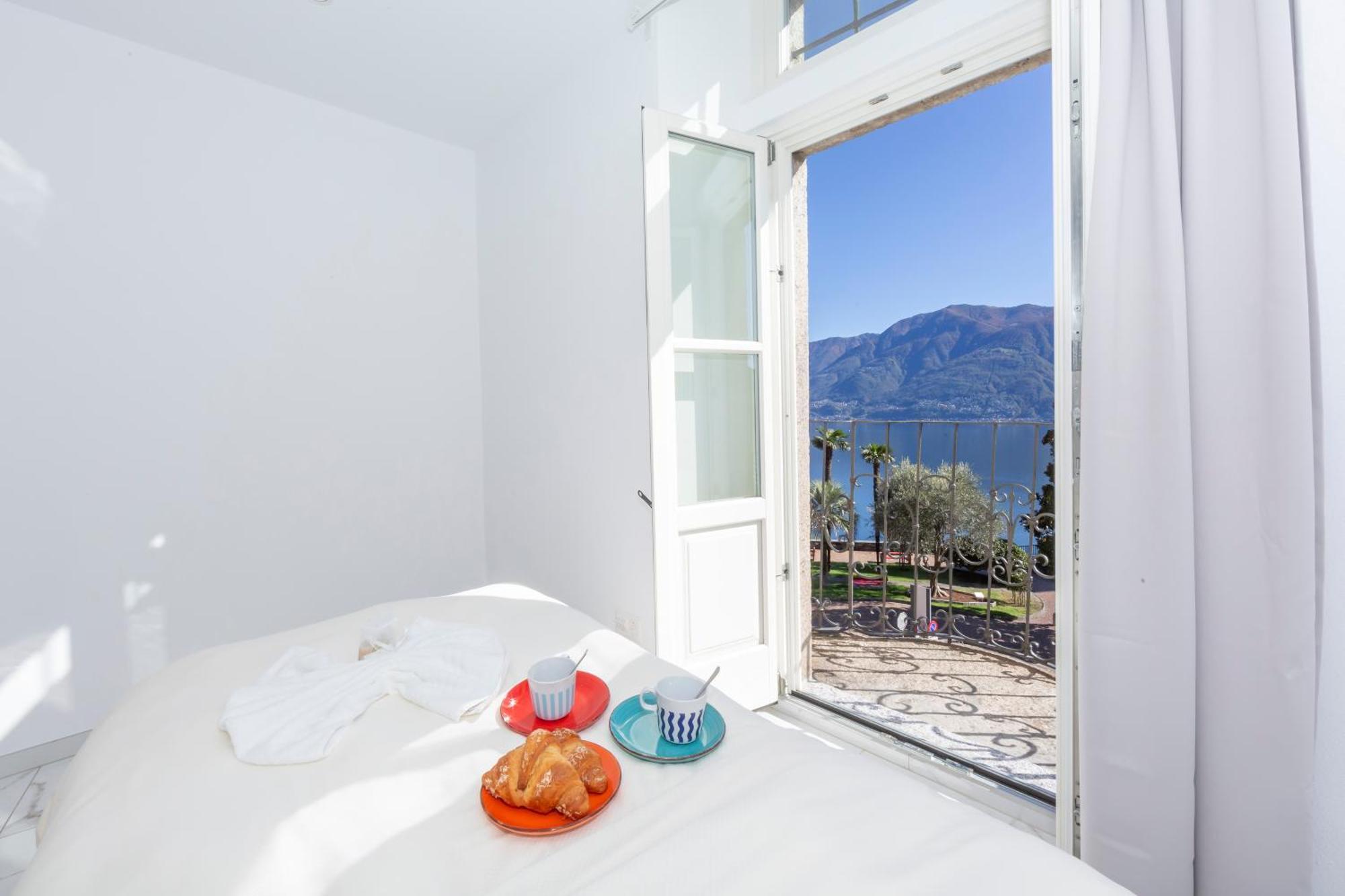 Yellow View Apartment - Happy Rentals Ronco sopra Ascona Buitenkant foto