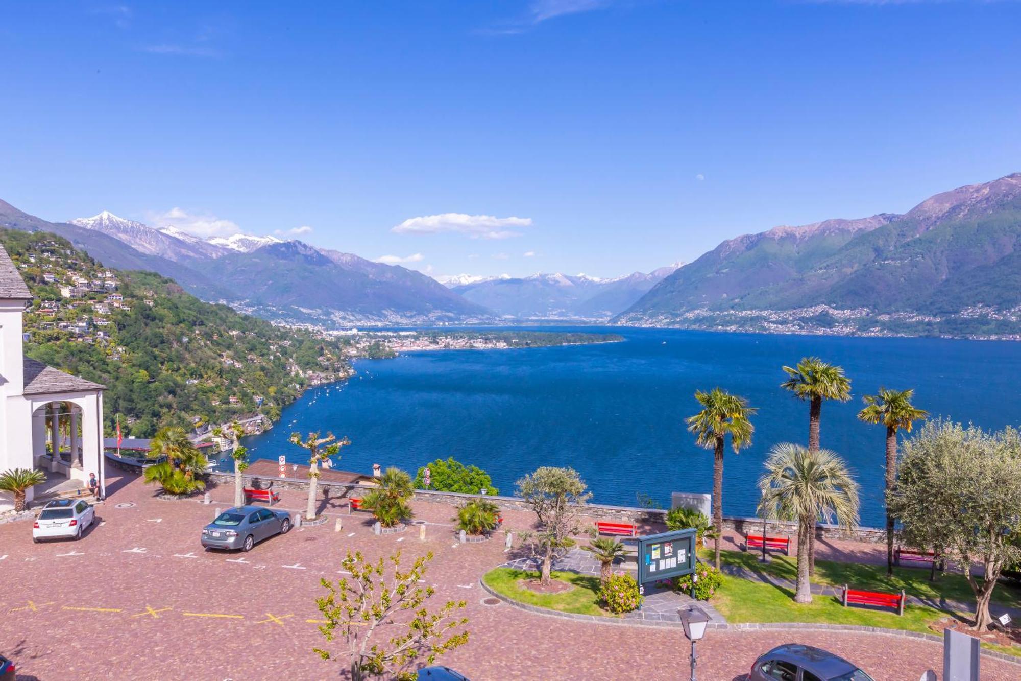Yellow View Apartment - Happy Rentals Ronco sopra Ascona Buitenkant foto